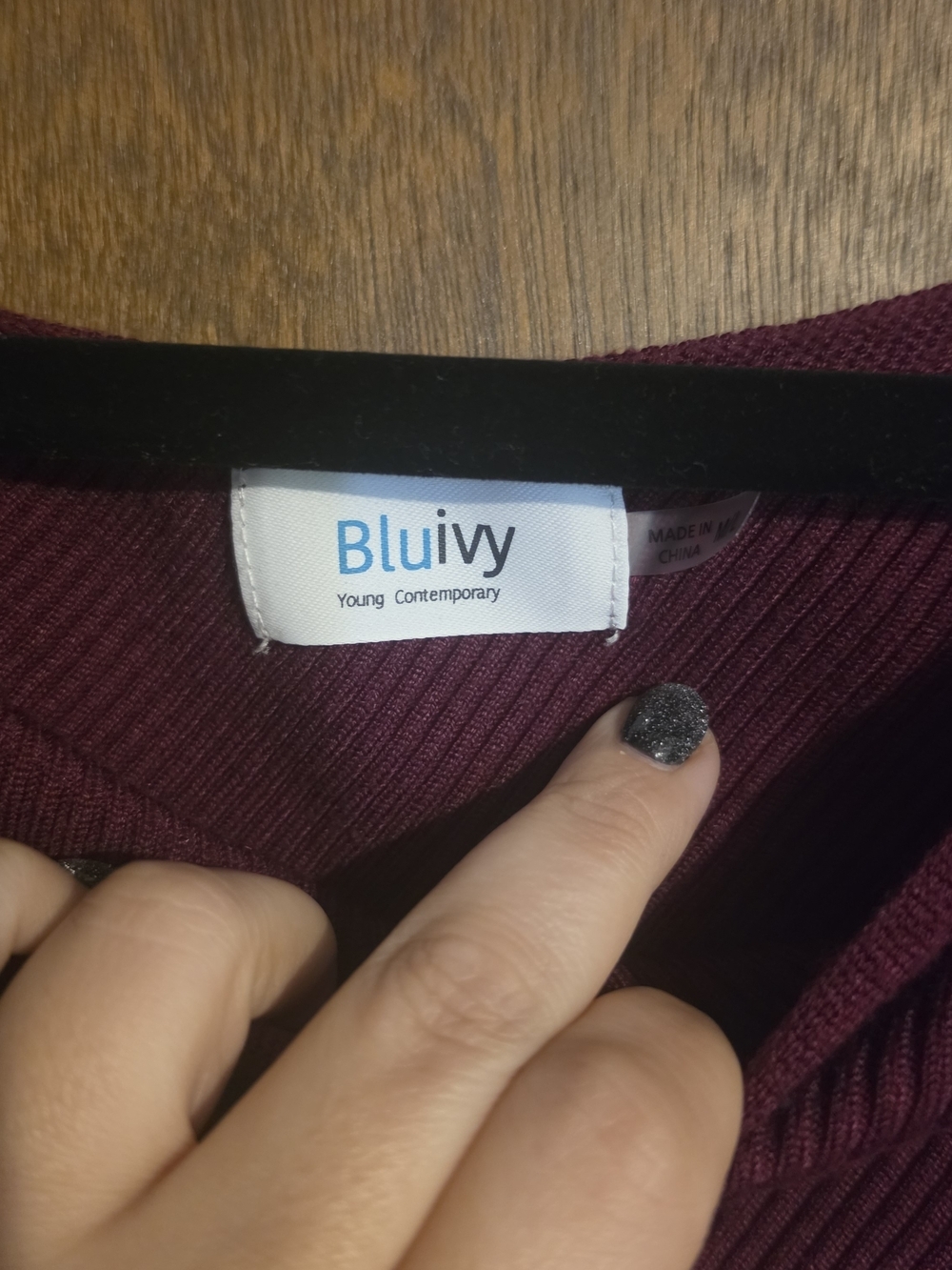 Bluivy Off-the-Shoulder Ribbed Poncho Sweater in Burgundy - Picture 4 of 6